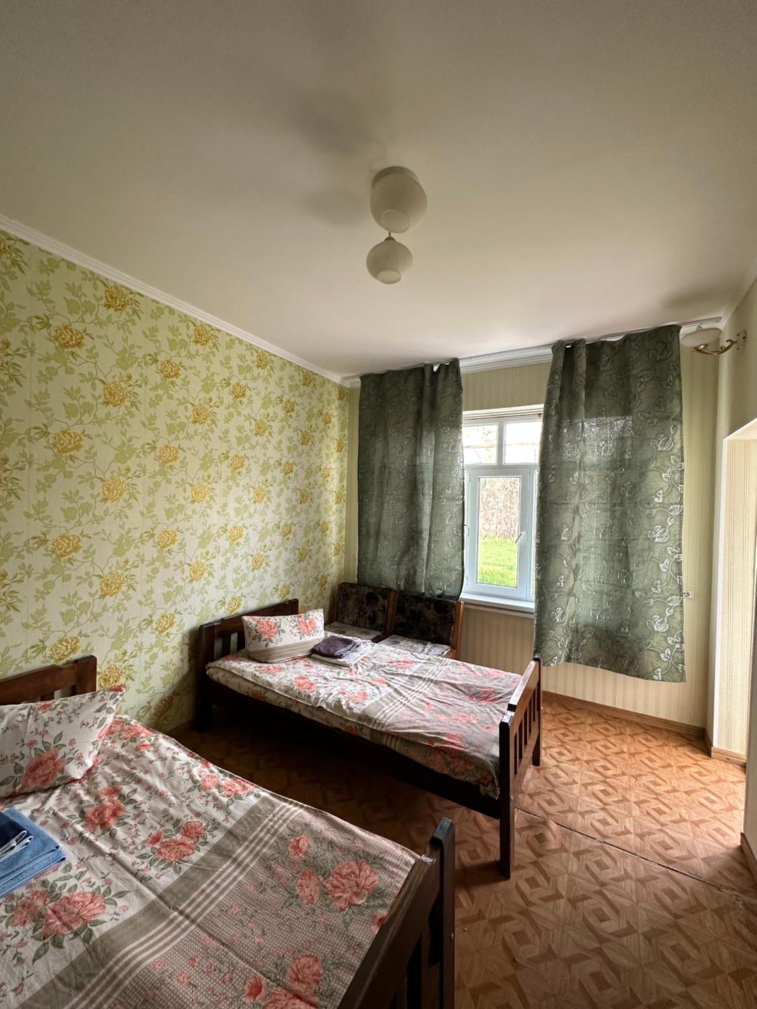 Дом Жени И Люды Hotel Zhabagly ภายนอก รูปภาพ